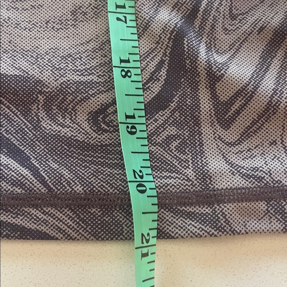🌟2/$18 SALE Athleta Transcend Tank Top Sumi Marble Size S (tag removed) EUC - Picture 8 of 8
